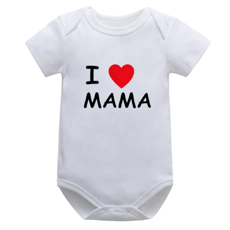 Body Bebé Unisex "Mom + Dad = Me" (Varios Colores)